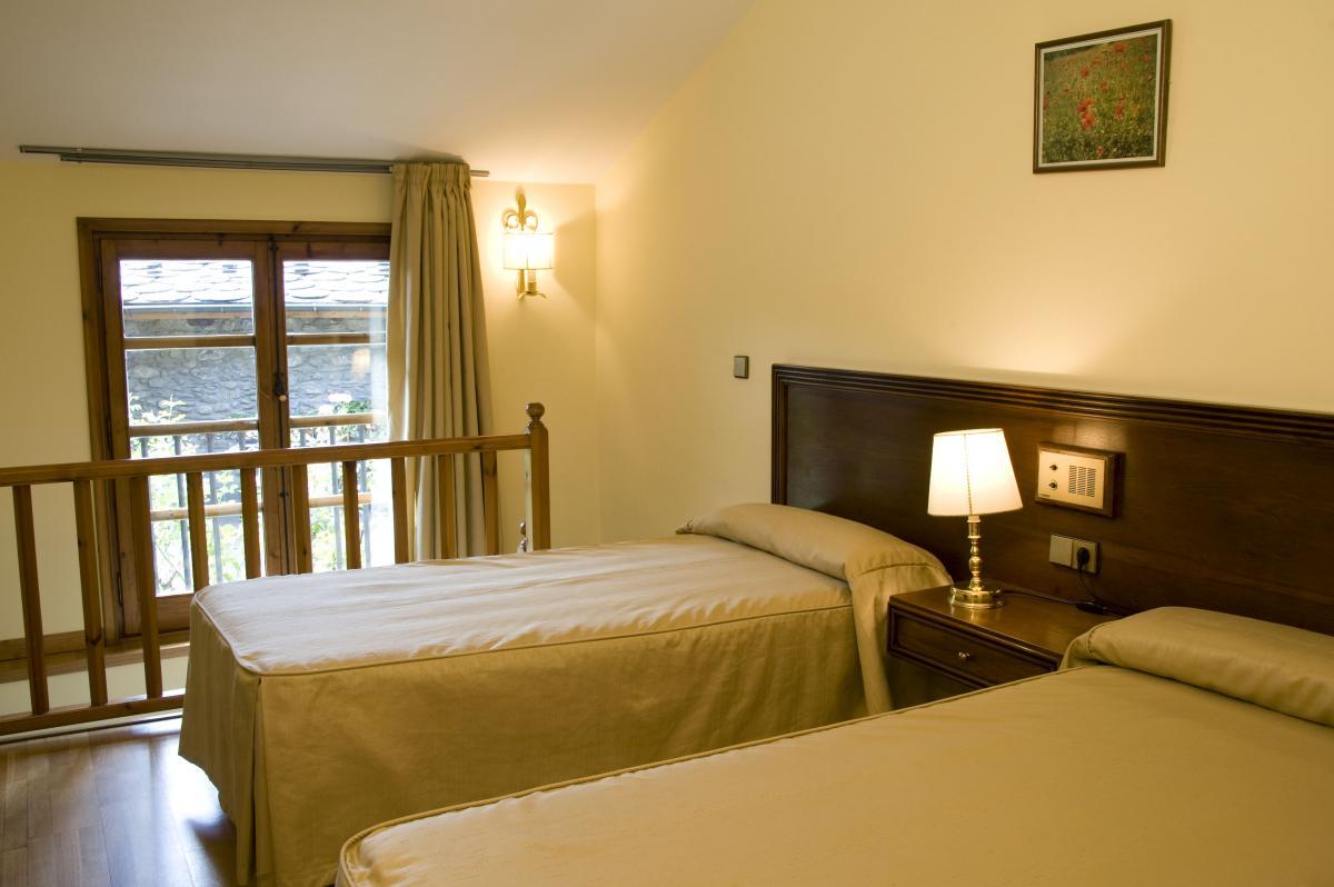 Hotel Santa Barbara De La Vall D'Ordino Dış mekan fotoğraf